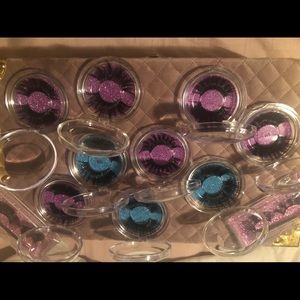 Lashes & accessories